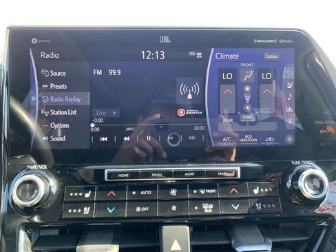 Used 2020 Toyota Highlander Limited Platinum image 23