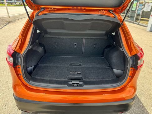 Used 2022 Nissan Rogue Sport SL w/ Premium Package image 38