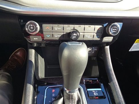 New 2026 Jeep Compass Limited image 20