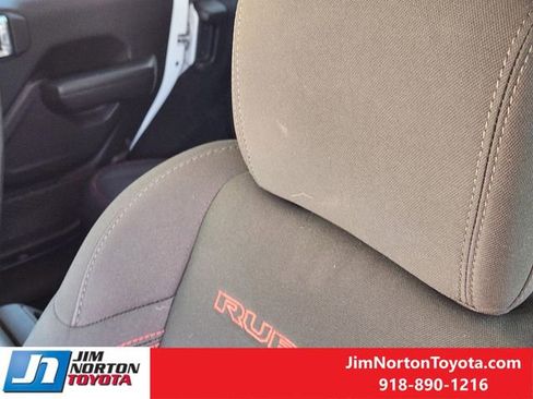 Used 2022 Jeep Wrangler Unlimited Rubicon w/ Cold Weather Group image 17