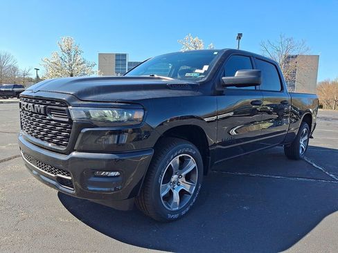 New 2026 RAM 1500 Express AWD/4WD image 2