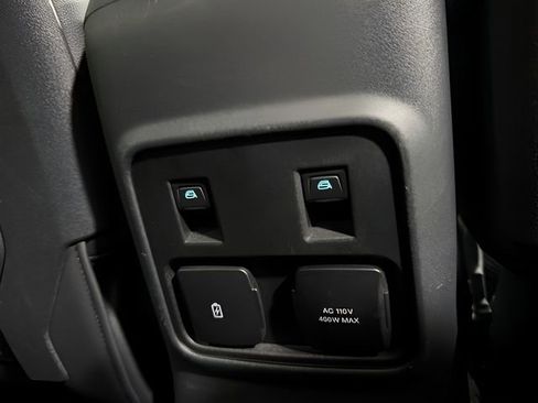 Used 2024 Ford Bronco Badlands w/ Sasquatch Package AWD/4WD image 34