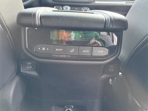 Used 2025 Toyota Grand Highlander LE image 20