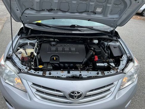 Used 2013 Toyota Corolla LE Special Edition image 30