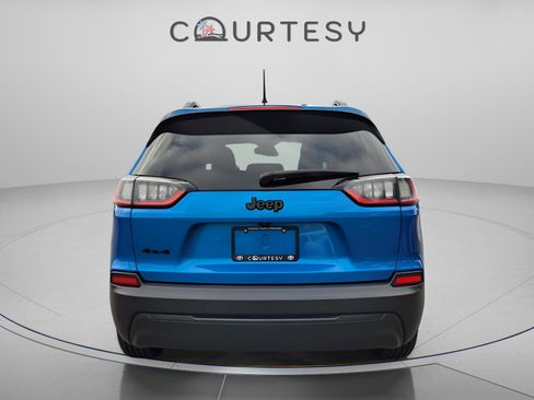 Used 2020 Jeep Cherokee Latitude Plus image 4