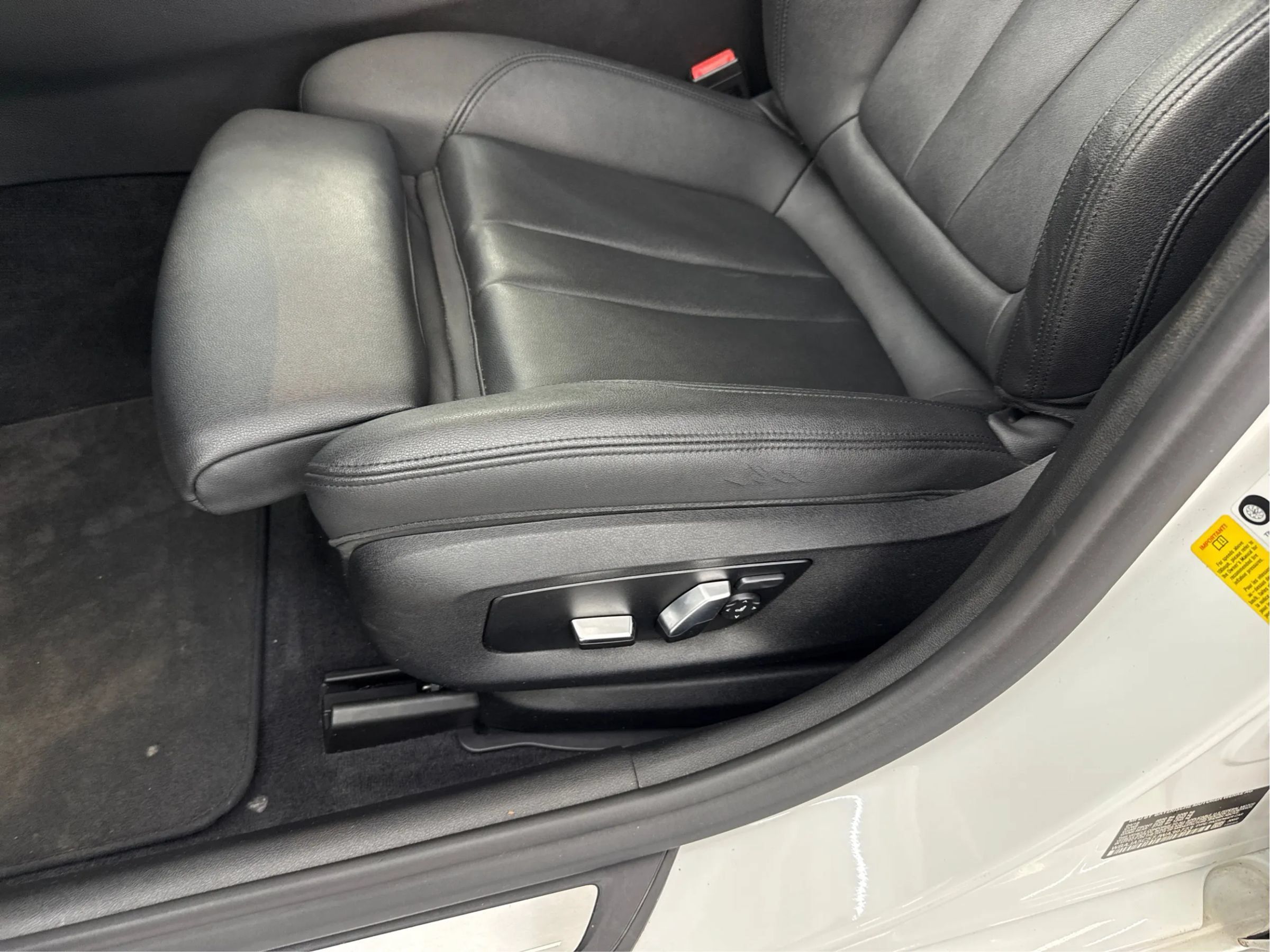 Used 2018 BMW 530i RWD image 24