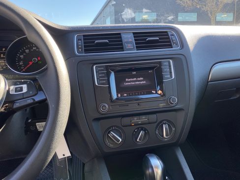 Used 2018 Volkswagen Jetta S image 21