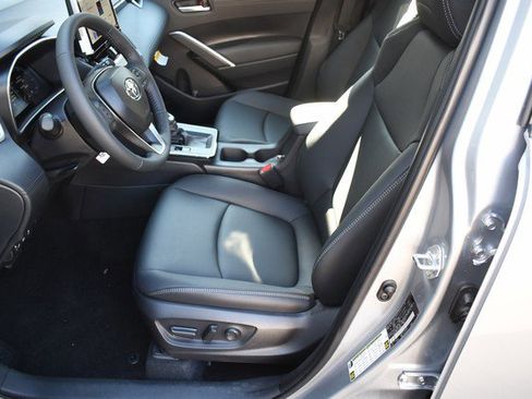 New 2026 Toyota Corolla Cross XLE image 7