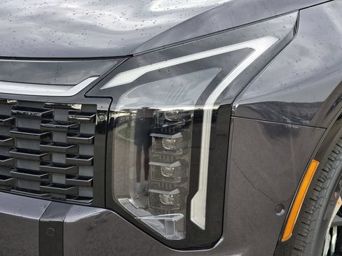 New 2026 Kia Sportage SX FWD image 6