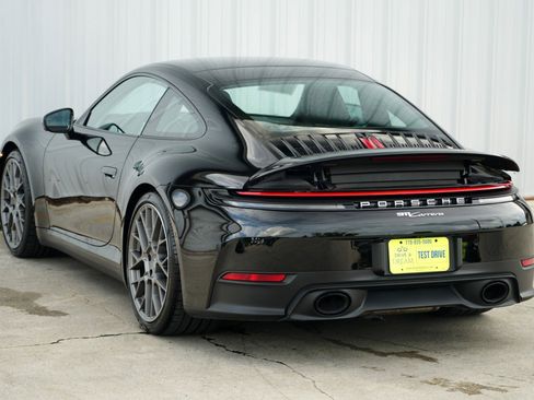 Used 2025 Porsche 911 Carrera image 47