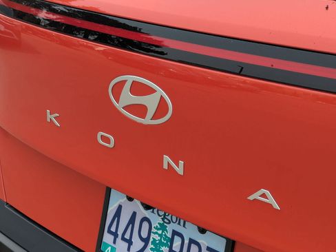 Used 2025 Hyundai Kona SEL AWD/4WD image 27