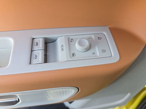 New 2025 Volkswagen ID. Buzz Pro S Plus image 17