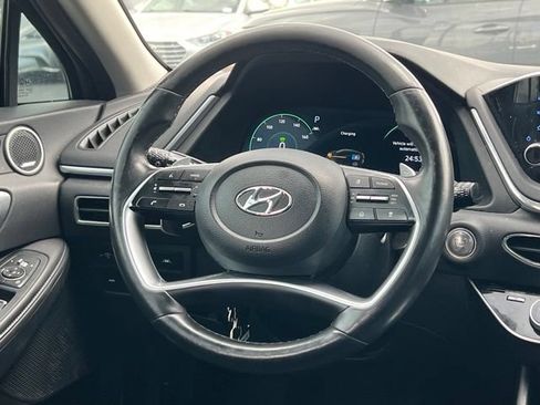 Used 2023 Hyundai Sonata Limited FWD image 13