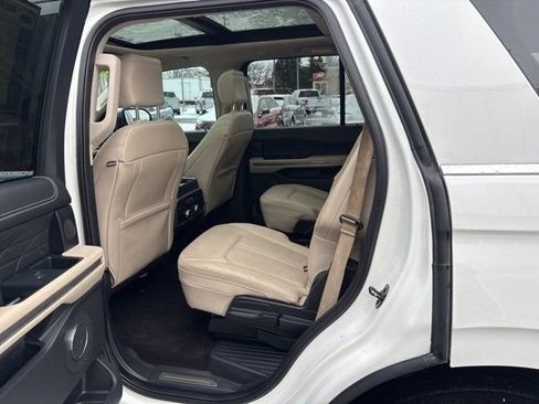 Used 2022 Ford Expedition Platinum image 24