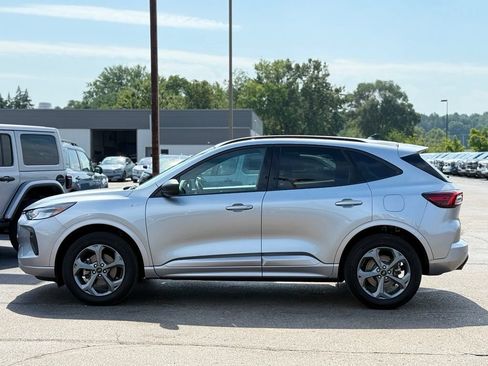 Used 2024 Ford Escape ST-Line w/ Tech Pack #1 AWD/4WD image 38