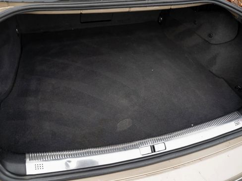 Used 2001 Volkswagen Passat GLX image 9