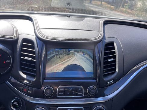 Used 2018 Chevrolet Impala LT image 16