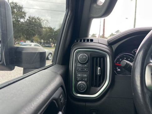 Used 2021 Chevrolet Silverado 2500 LTZ image 10
