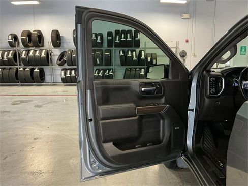Used 2020 Chevrolet Silverado 1500 RST image 15
