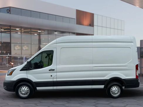 Used 2022 Ford Transit 250 148 High Roof AWD image 5