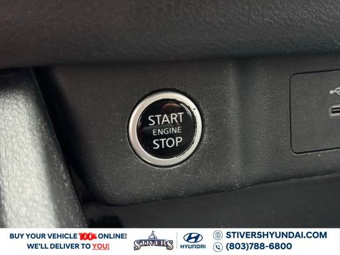 Used 2023 Nissan Rogue SV image 34