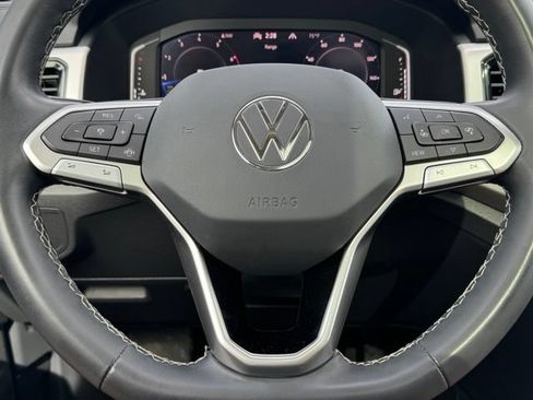 Certified 2023 Volkswagen Atlas SE w/ Panoramic Sunroof Package AWD/4WD image 43