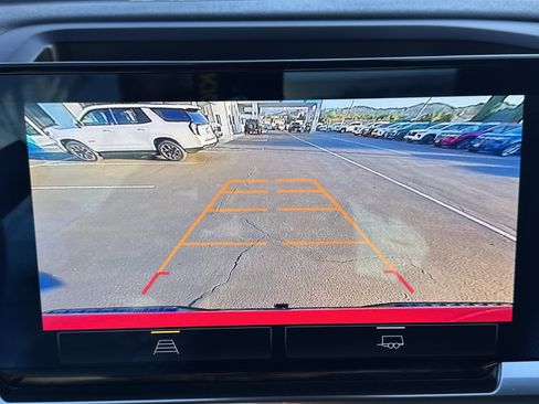 Used 2022 Chevrolet Silverado 1500 LT Trail Boss image 22