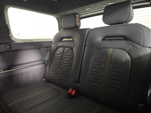 Used 2024 Rivian R1S Adventure image 22