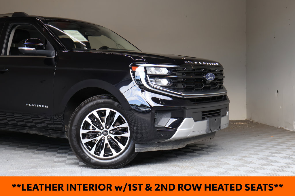 Used 2025 Ford Expedition Platinum AWD/4WD image 3