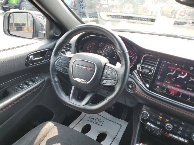 Used 2025 Dodge Durango GT AWD/4WD image 17