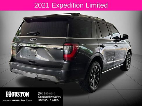 Used 2021 Ford Expedition Limited RWD image 2