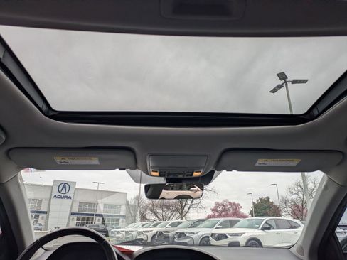 Used 2018 Acura TLX w/ Technology Package image 24