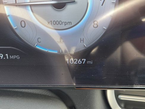 Used 2025 Hyundai Elantra SEL FWD image 23
