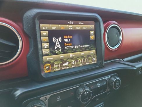 Certified 2021 Jeep Wrangler Unlimited Rubicon image 35