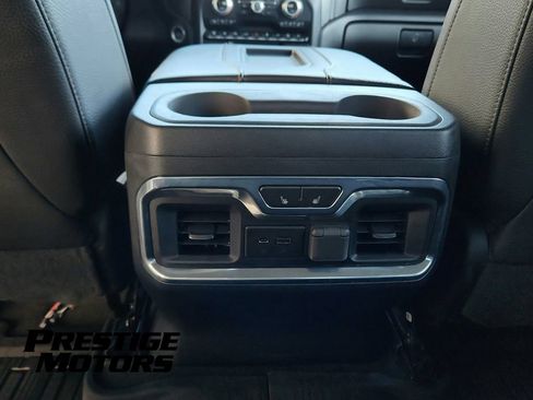 Used 2022 GMC Sierra 3500 Denali w/ Denali Ultimate Package AWD/4WD image 30