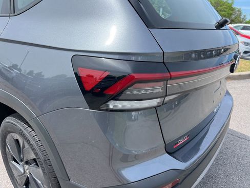 New 2026 Volkswagen Taos S FWD image 12