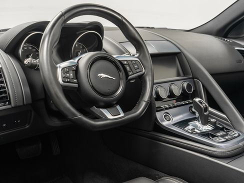 Used 2019 Jaguar F-TYPE R-Dynamic image 13