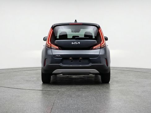 Used 2025 Kia Soul LX w/ LX Technology Package image 7