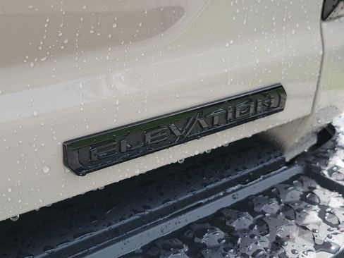 New 2026 GMC Canyon Elevation w/ Convenience Package RWD image 7