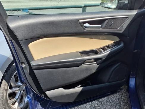 Used 2015 Ford Edge SEL w/ Equipment Group 201A FWD image 11