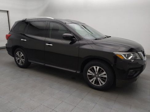 Used 2017 Nissan Pathfinder SV FWD image 11