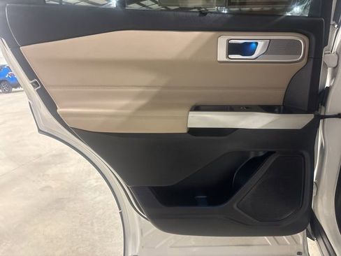 Used 2020 Ford Explorer Limited image 14