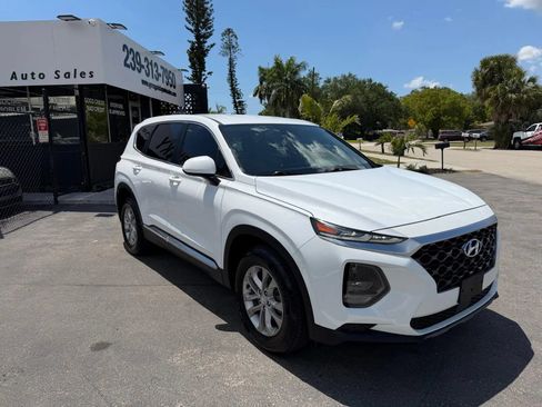 Used 2019 Hyundai Santa Fe SE AWD/4WD image 3