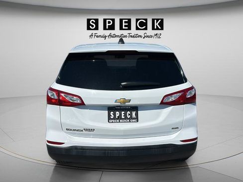 Used 2020 Chevrolet Equinox LS w/ LS Convenience Package AWD/4WD image 4