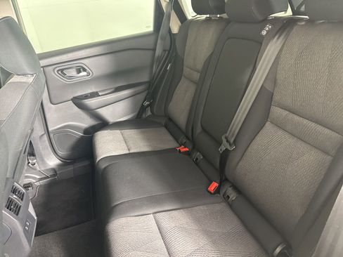 Used 2025 Nissan Rogue SV image 12