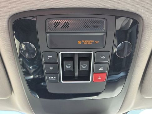 Used 2024 Kia Carnival SX Prestige image 34