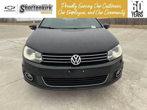 Used 2013 Volkswagen Eos w/ Sport Package image 7