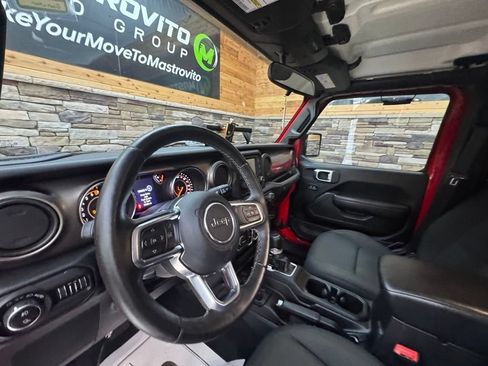 Used 2020 Jeep Gladiator Sport AWD/4WD image 35