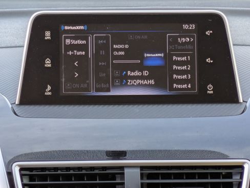 Used 2018 Mitsubishi Eclipse Cross LE image 19