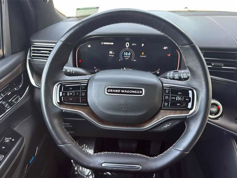 Used 2023 Jeep Grand Wagoneer 4WD image 13
